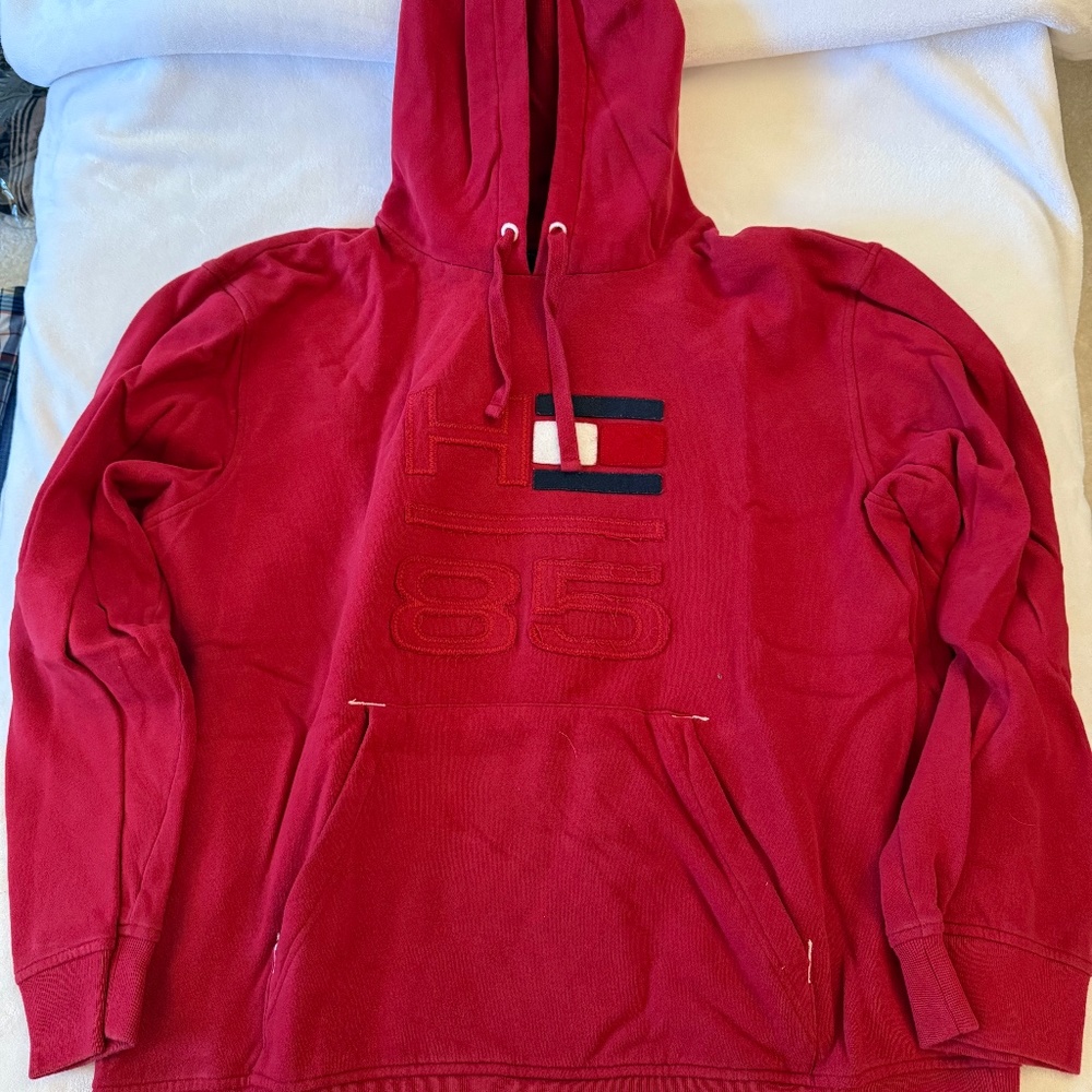 Red Hooded Tommy Hilfiger Pullover sweatshirt New